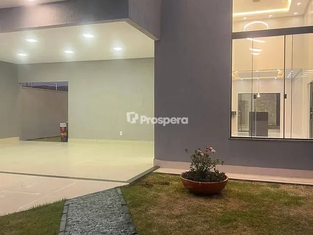 Casa com 300m² 3 quartos e 4 banheiros, à venda, no bairro Residencial Cerejeiras em Anápolis