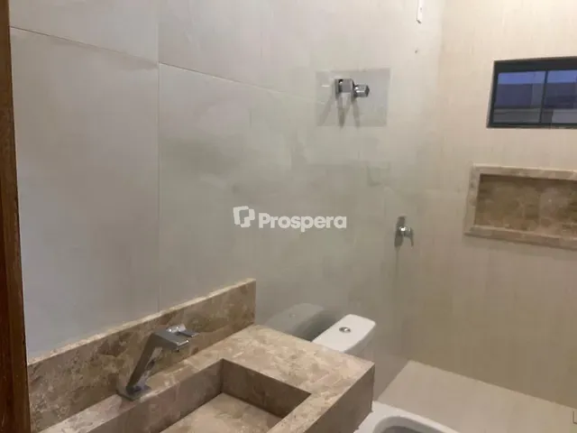 Casa com 300m² 3 quartos e 4 banheiros, à venda, no bairro Residencial Cerejeiras em Anápolis