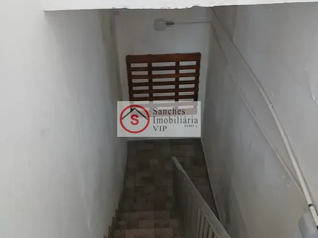 Casa com 130m² 3 quartos e 2 banheiros, para alugar, no bairro Jardim Grimaldi em São Paulo