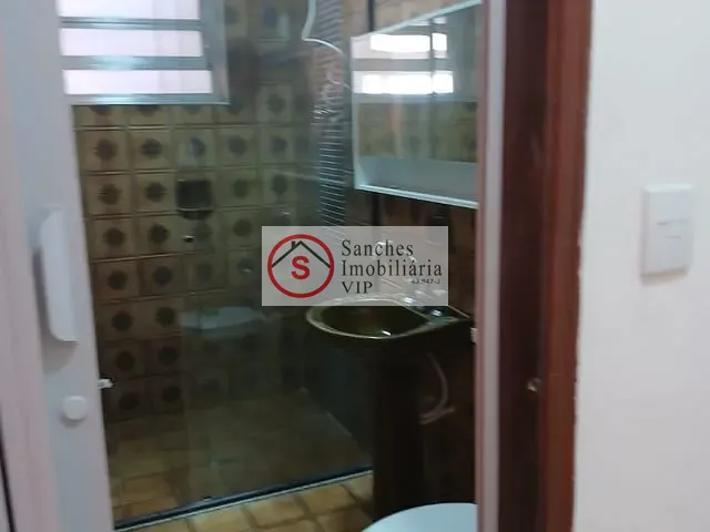 Casa com 130m² 3 quartos e 2 banheiros, para alugar, no bairro Jardim Grimaldi em São Paulo