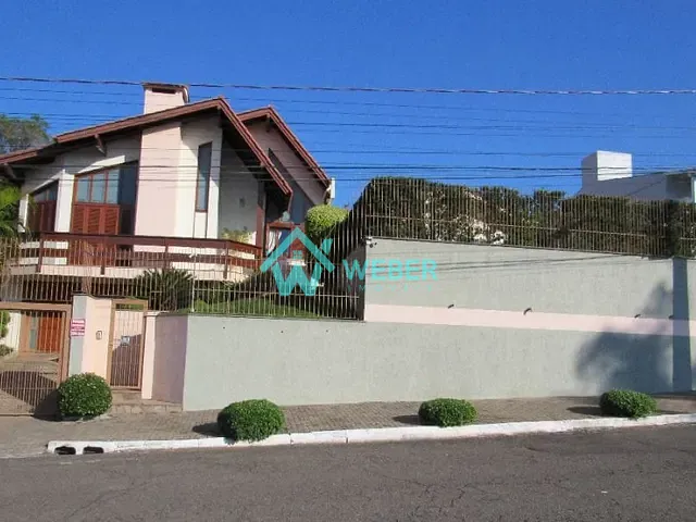 Casa com 726m² 3 quartos e 4 banheiros, à venda, no bairro Petrópolis em Novo Hamburgo