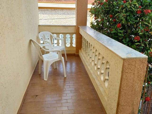 Casa com 345m², à venda, no bairro Padre Caramuru  em Cambuí