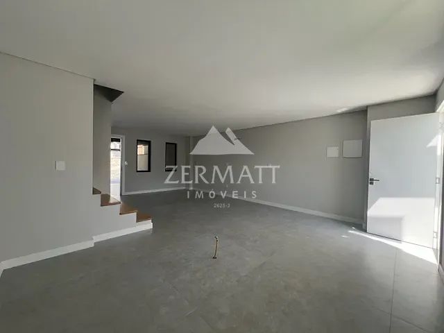 Casa 3 quartos e 5 banheiros, à venda, no bairro Velha Central em Blumenau