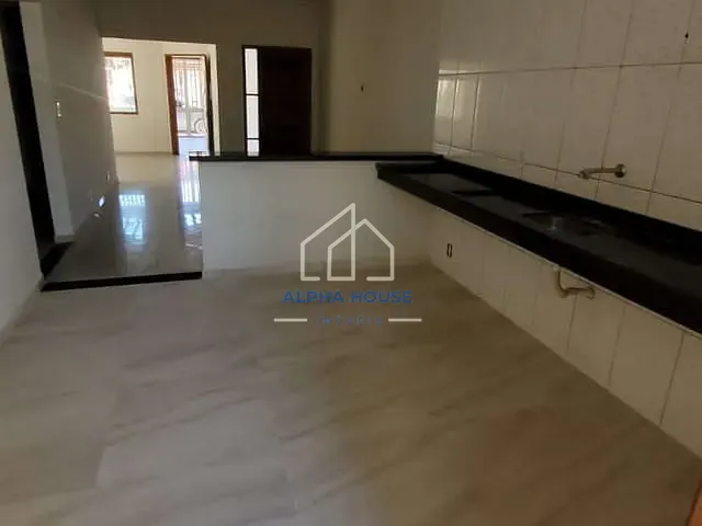 Casa com 225m² 3 quartos e 1 banheiro, à venda, no bairro Nossa Senhora do Perpétuo Socorro em Pindamonhangaba