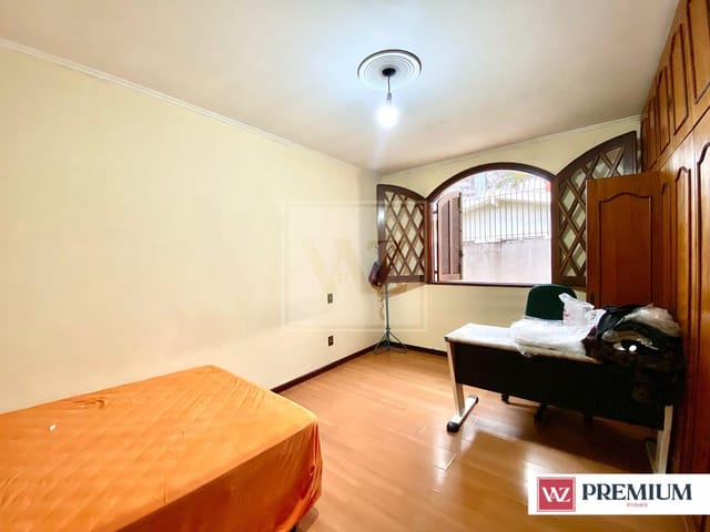 Casa 4 quartos e 5 banheiros, à venda ou para alugar, no bairro Jardim Carvalho em Ponta Grossa