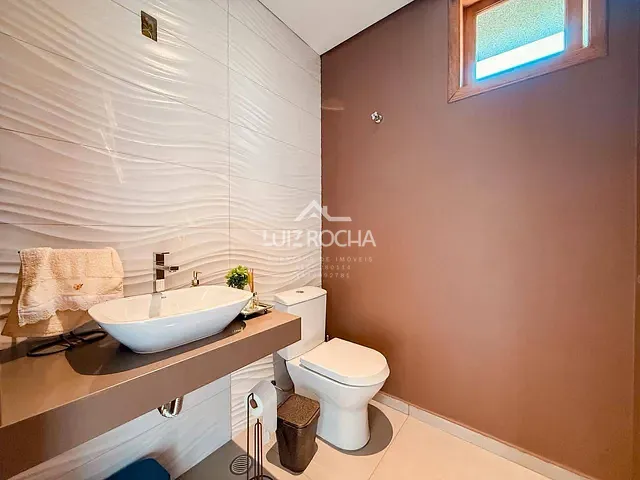 Casa com 515m² 3 quartos e 4 banheiros, à venda, no bairro Chácara do Remanso em Vargem Grande Paulista
