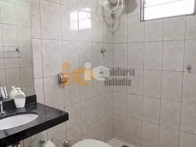 Casa com 212m² 2 quartos e 1 banheiro, à venda, no bairro Jardim Novo Horizonte em Rolândia