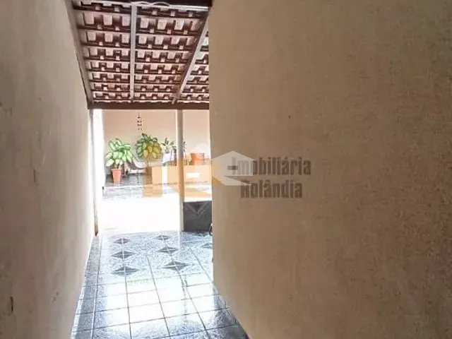 Casa com 212m² 2 quartos e 1 banheiro, à venda, no bairro Jardim Novo Horizonte em Rolândia