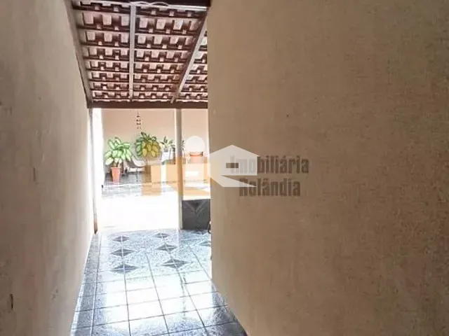 Casa com 212m² 2 quartos e 1 banheiro, à venda, no bairro Jardim Novo Horizonte em Rolândia