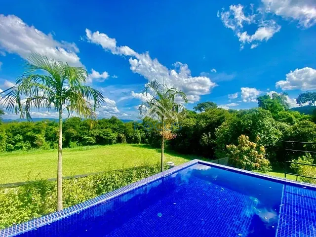 Casa com 800m² 5 quartos e 6 banheiros, à venda, no bairro Mina em Itupeva
