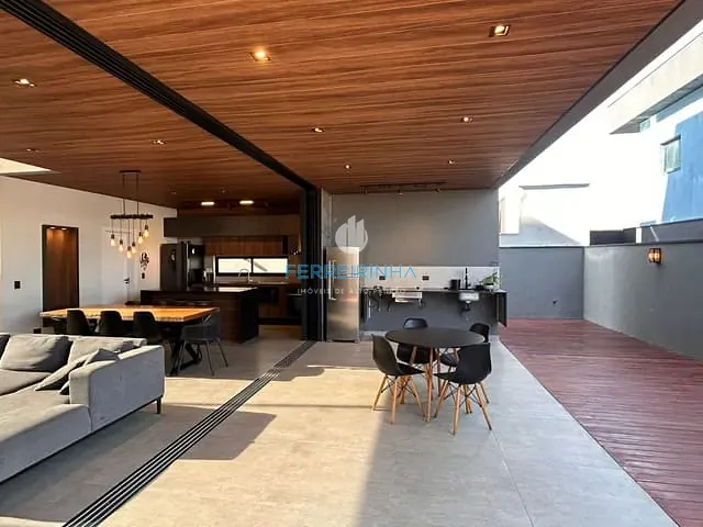 Casa com 250m² 3 quartos e 2 banheiros, à venda, no bairro da Floresta em São José dos Campos