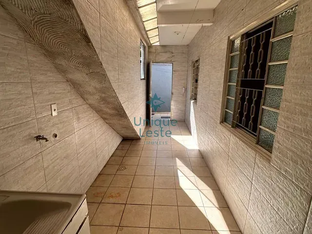 Casa com 50m² 2 quartos e 1 banheiro, à venda, no bairro Alvorada em Sabará