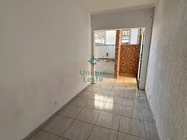 Casa com 50m² 2 quartos e 1 banheiro, à venda, no bairro Alvorada em Sabará