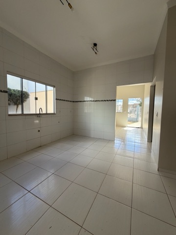 Casa com 373m² 3 quartos e 2 banheiros, à venda, no bairro Jardim Primavera em Nova Mutum