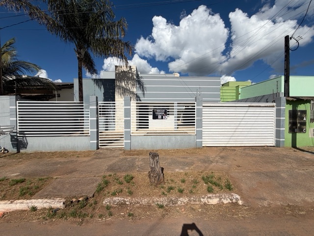 Casa com 373m² 3 quartos e 2 banheiros, à venda, no bairro Jardim Primavera em Nova Mutum