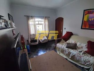 Foto do Casa-Casa Térrea com Edícula, Churrasqueira e Ótima Localização em Taubaté