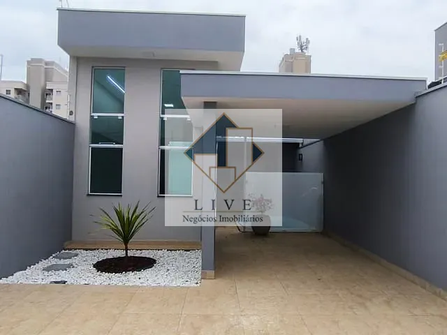 Casa com 150m² 3 quartos e 2 banheiros, à venda, no bairro Parque Universitário em Americana