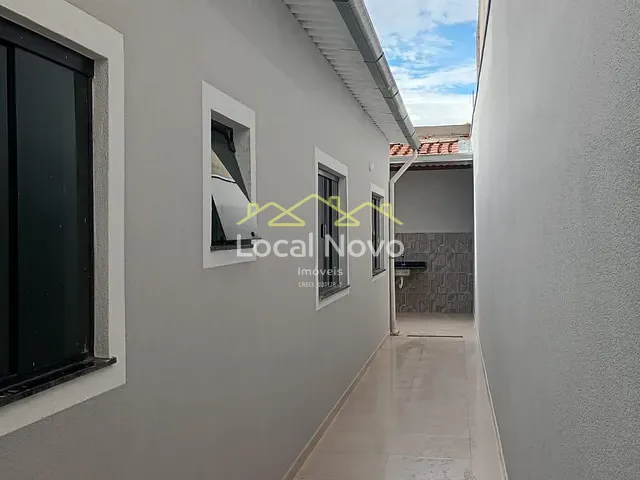 Casa 2 quartos e 2 banheiros, à venda, no bairro Jardim Adriana em Guarulhos