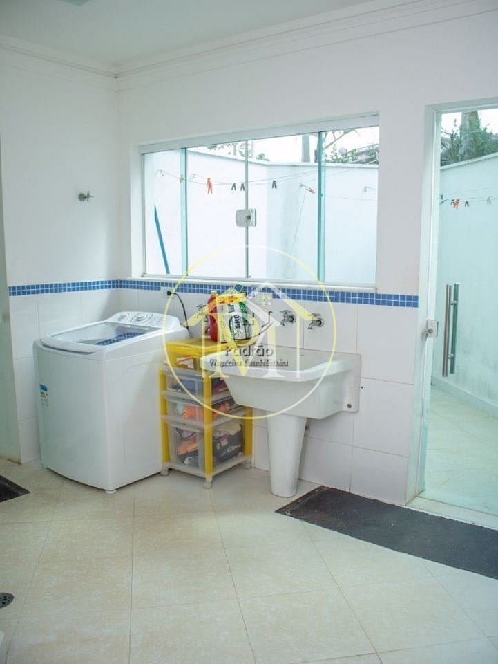 Casa à venda com 3 quartos, 420m² - Foto 12