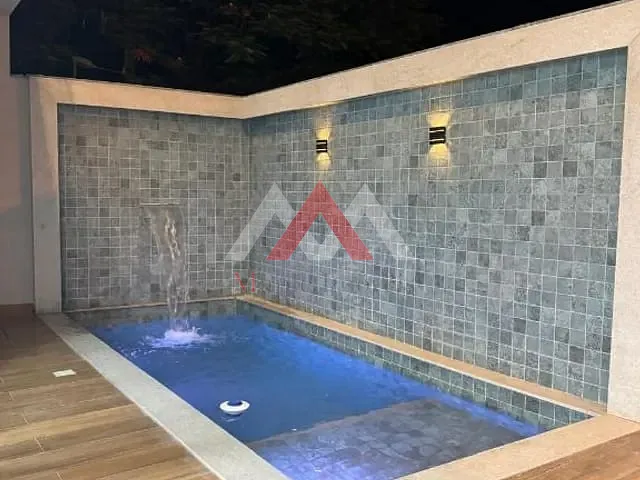 Casa com 200m² 3 quartos e 4 banheiros, à venda, no bairro Itaipu em Niterói