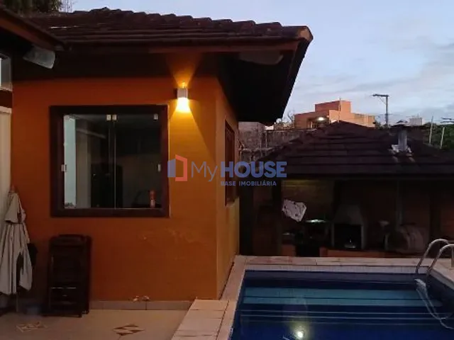 Casa com 400m² 3 quartos e 3 banheiros, à venda, no bairro Boa Vista em Ilhéus