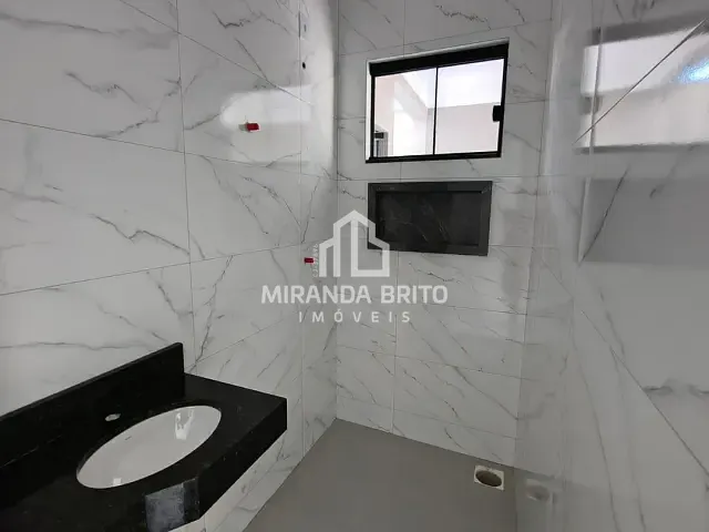 Casa 3 quartos e 2 banheiros, à venda, no bairro Setor Garavelo em Goiânia