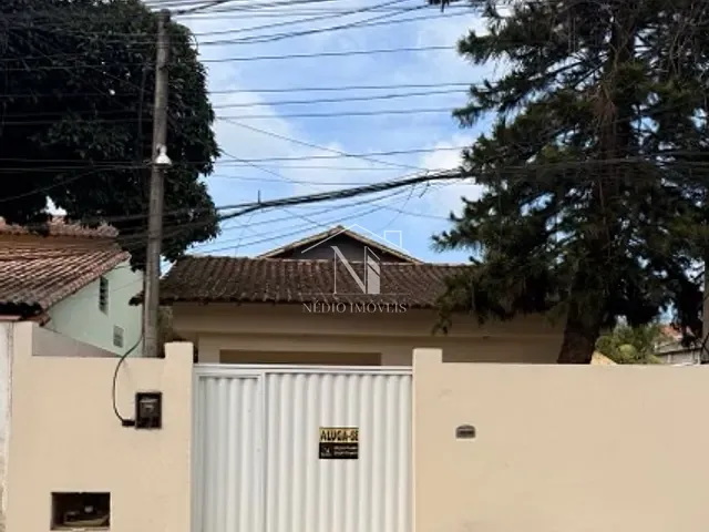 Casa 2 quartos e 1 banheiro, para alugar, no bairro Flamengo em Maricá
