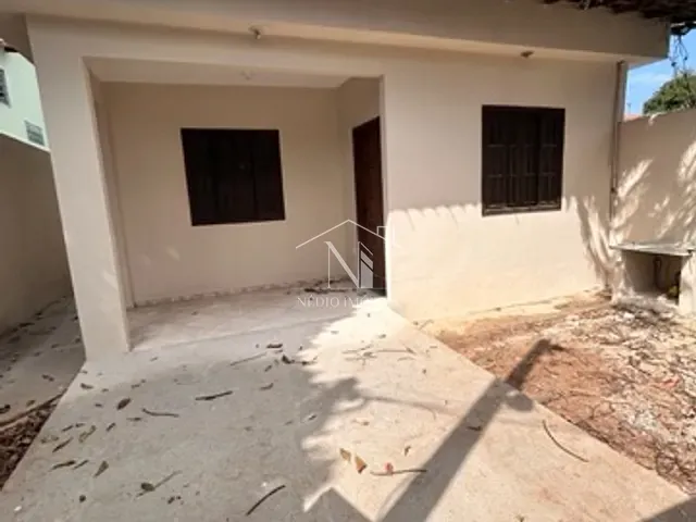Casa 2 quartos e 1 banheiro, para alugar, no bairro Flamengo em Maricá