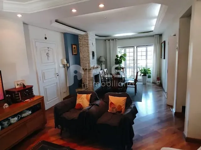 Casa com 238m² 3 quartos e 3 banheiros, à venda, no bairro Vila Irmãos Arnoni em São Paulo