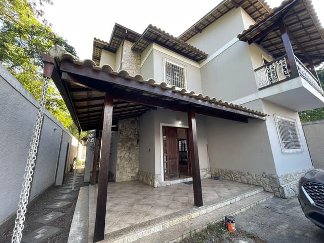 Foto do Casa - Casa para Locação 4 Quartos, 1 Suite, 2 Vagas, 380M², Itaipu, Niterói - RJ | SelfSpin