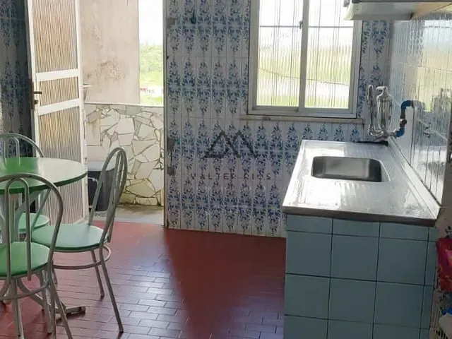 Casa 4 quartos e 2 banheiros, à venda, no bairro Conquista em Ilhéus