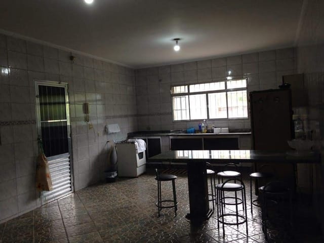 Casa com 300m², à venda, no bairro Vila Mariana em Cambuí