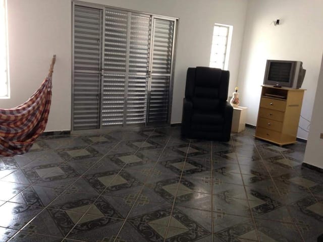 Casa com 300m², à venda, no bairro Vila Mariana em Cambuí