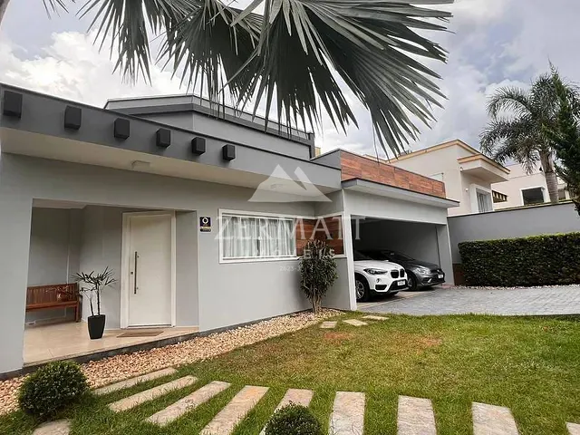 Casa com 422m² 4 quartos e 3 banheiros, à venda, no bairro Velha Central em Blumenau