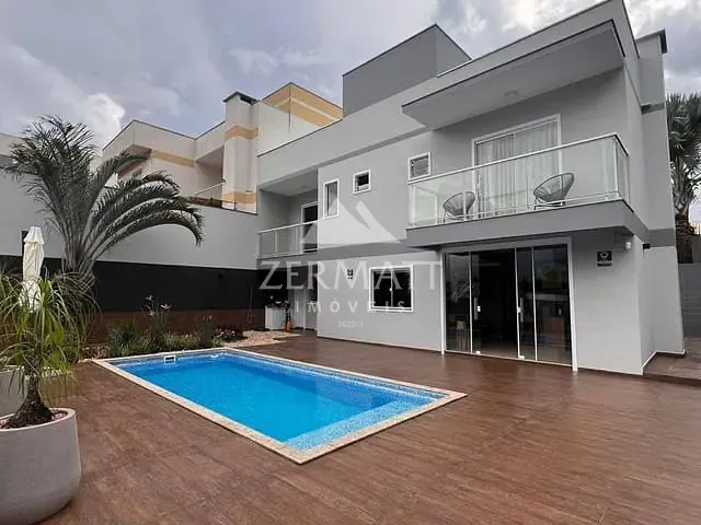 Casa com 422m² 4 quartos e 3 banheiros, à venda, no bairro Velha Central em Blumenau