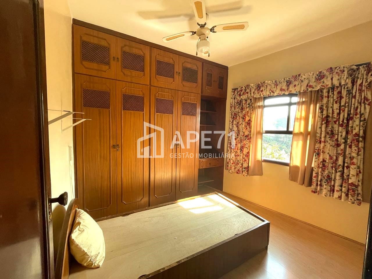 Casa, 4 quartos, 259 m² - Foto 14