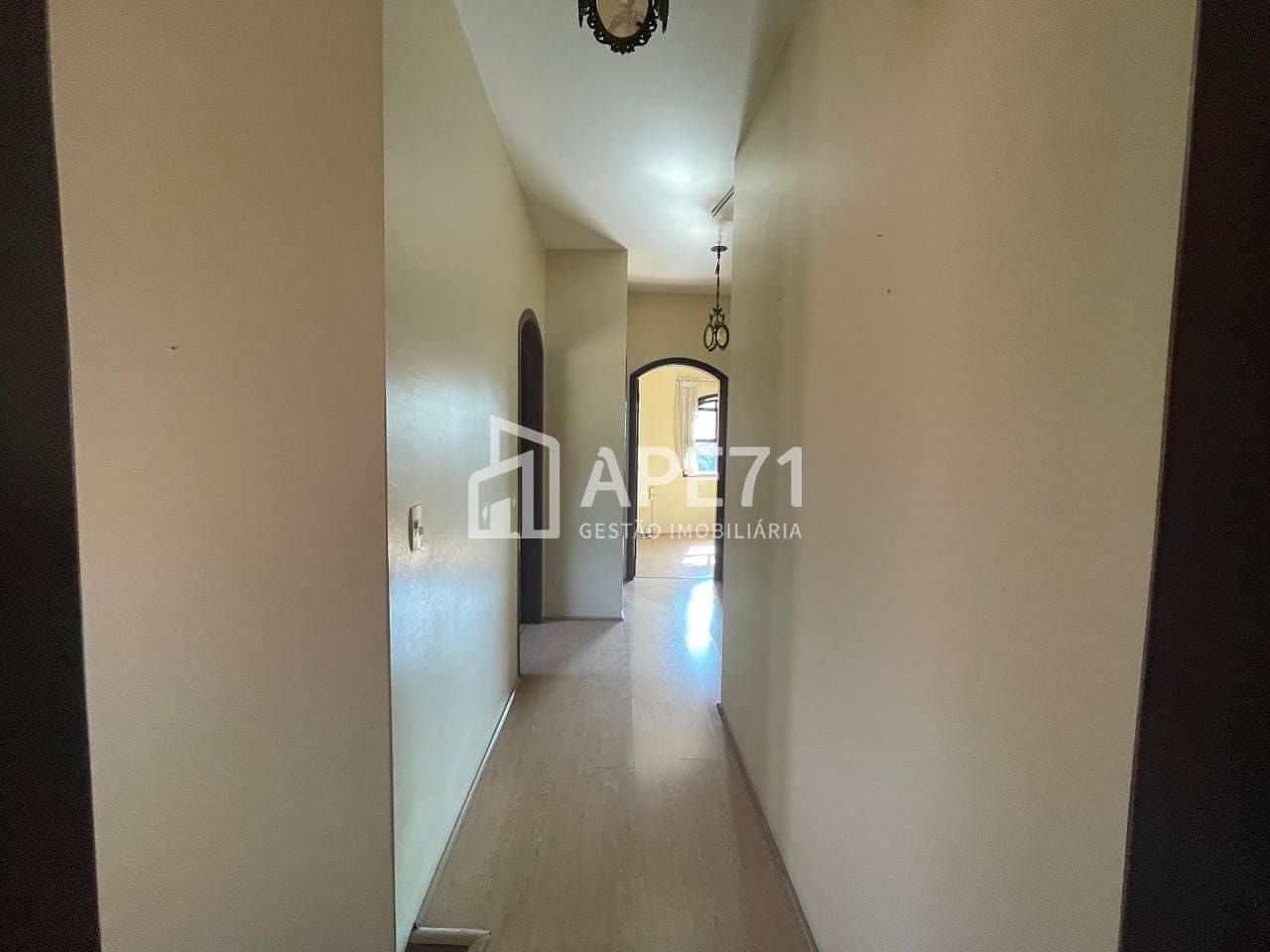 Casa, 4 quartos, 259 m² - Foto 8