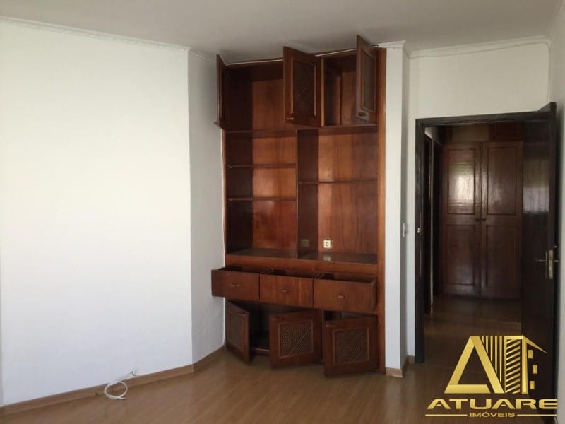 Casa, 3 quartos, 240 m² - Foto 11
