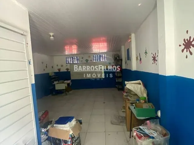 Casa com 230m², à venda ou para alugar, no bairro Santos Dumont em Aracaju