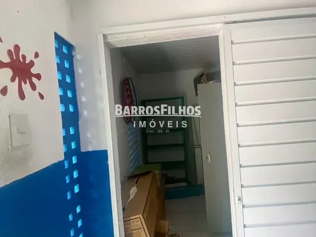 Casa com 230m², à venda ou para alugar, no bairro Santos Dumont em Aracaju