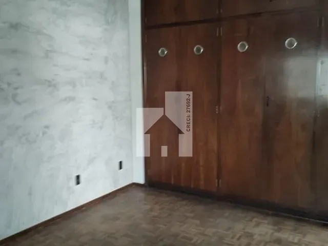 Casa com 280m² 4 quartos e 4 banheiros, para alugar, no bairro Vila Arens II em Jundiaí