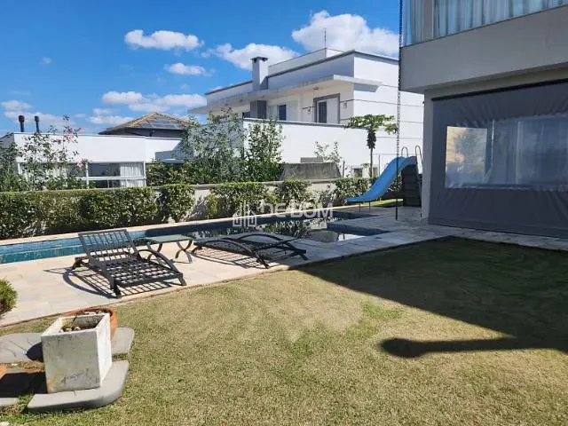 Casa com 812m² 4 quartos e 6 banheiros, à venda, no bairro Bortolan Norte I em Poços de Caldas