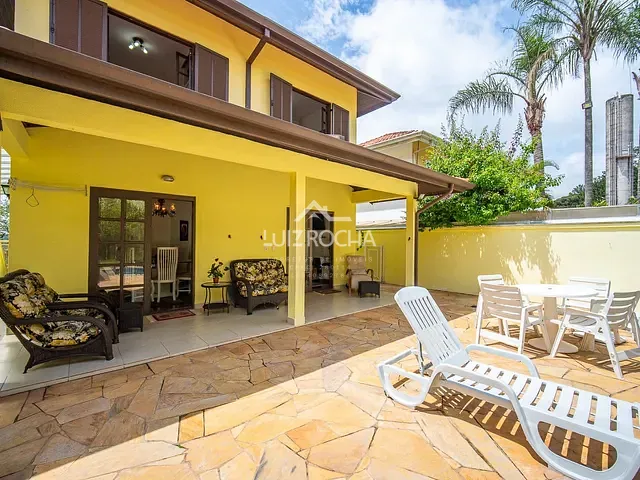 Casa com 270m² 3 quartos e 4 banheiros, à venda, no bairro Horizontal Park em Cotia