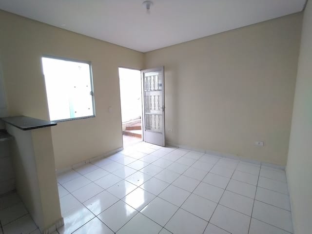 Foto do Casa - ALUGUEL R$ 900,00, CASA ESPAÇOSA, SEM GARGAGEM, 02 Dorm, 01 WC Social, Parque Esmeralda, Zona Oeste de Sorocaba, SP | GNI - General Negócios Imobiliários