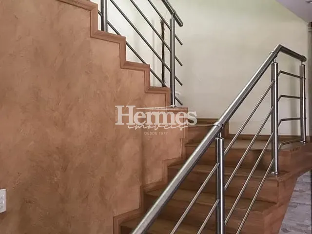 Casa com 300m² 4 quartos e 3 banheiros, para alugar, no bairro Vila Bressani em Paulínia