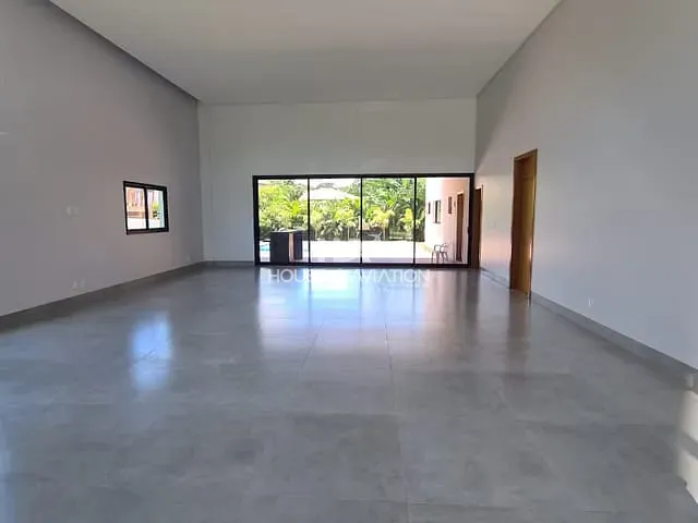 Casa com 1250m² 4 quartos e 6 banheiros, à venda, no bairro Residencial Aldeia do Vale em Goiânia