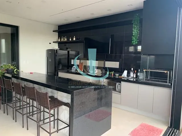 Casa com 445m² 3 quartos e 5 banheiros, à venda, no bairro Residencial e Comercial Quinta das Laranjeiras em Araraquara