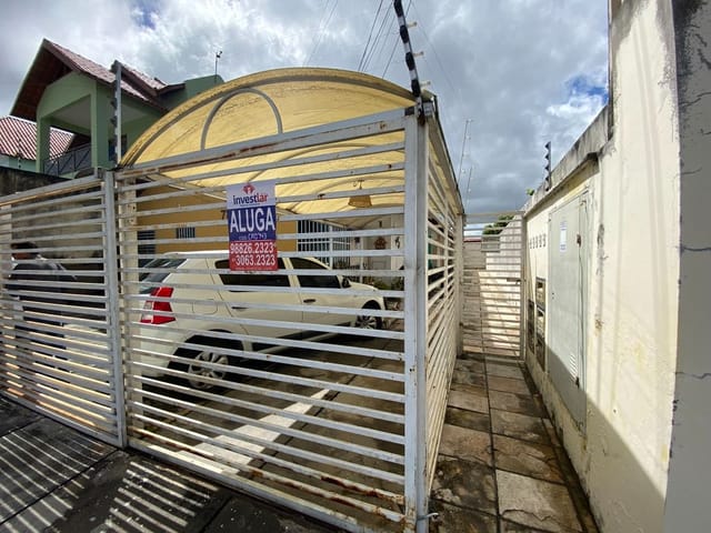 Foto do Casa - Casa com 2 dormitórios para alugar, 60 m² por R$ 800,00/mês - Liberdade - Campina Grande/PB | Investlar