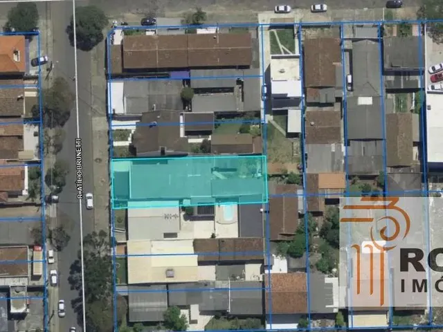 Prédio com 418m² 3 quartos e 2 banheiros, à venda, no bairro Pinheirinho em Curitiba