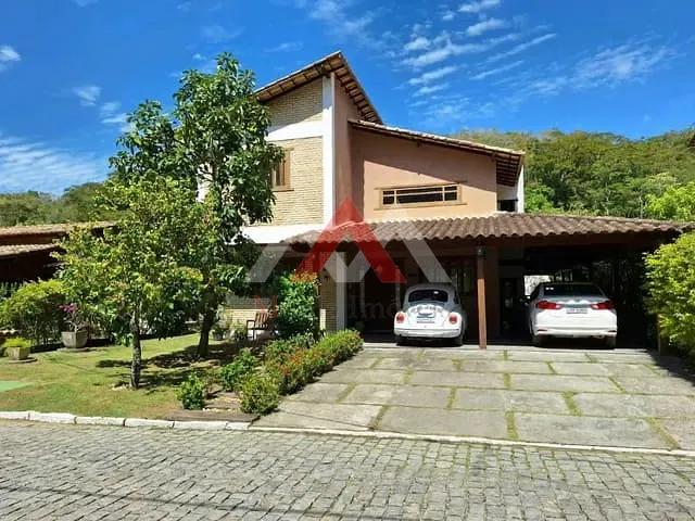 Casa com 450m² 3 quartos e 3 banheiros, à venda, no bairro Serra Grande em Niterói